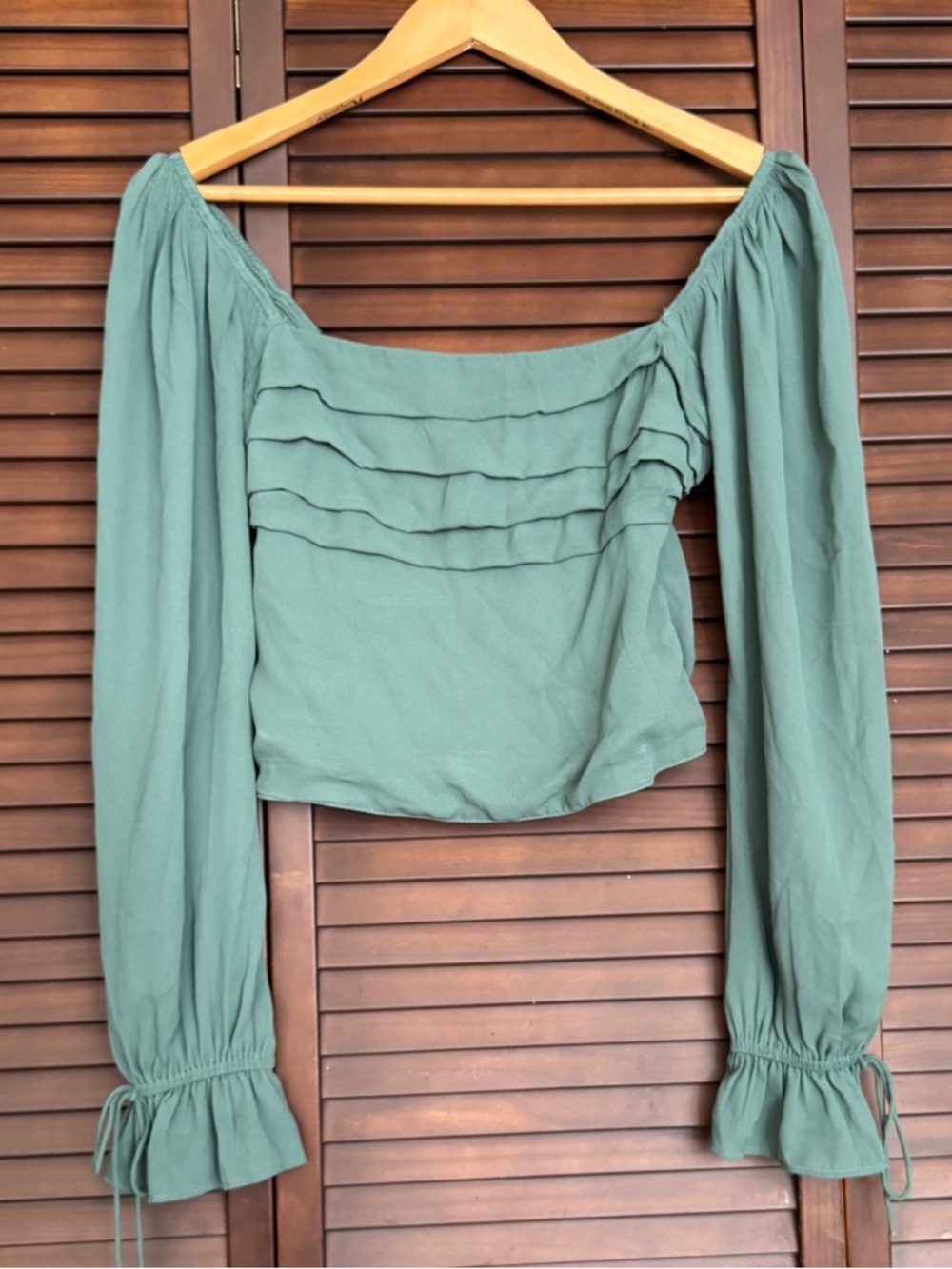 Abercrombie & Fitch Green Solid Square Neck Smocked Puff Sleeve Cropped Size S